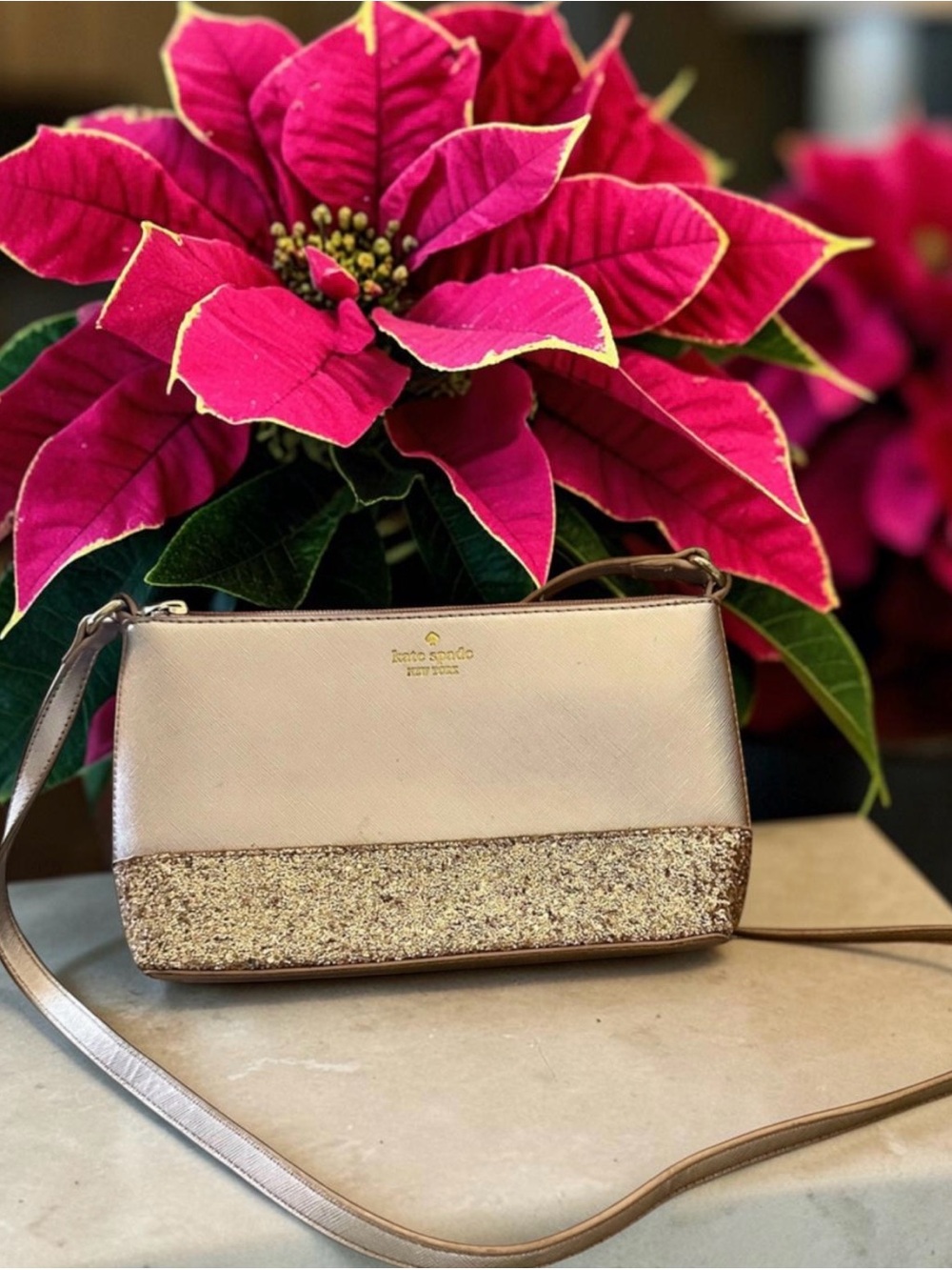 Kate Spade Greta Court Ramey Crossbody Cityscape (992) Saffiano PVC Gold Glitter - Picture 15 of 15